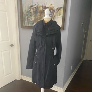 Laundry by Shelli Segal trench coat, size S, NWOT